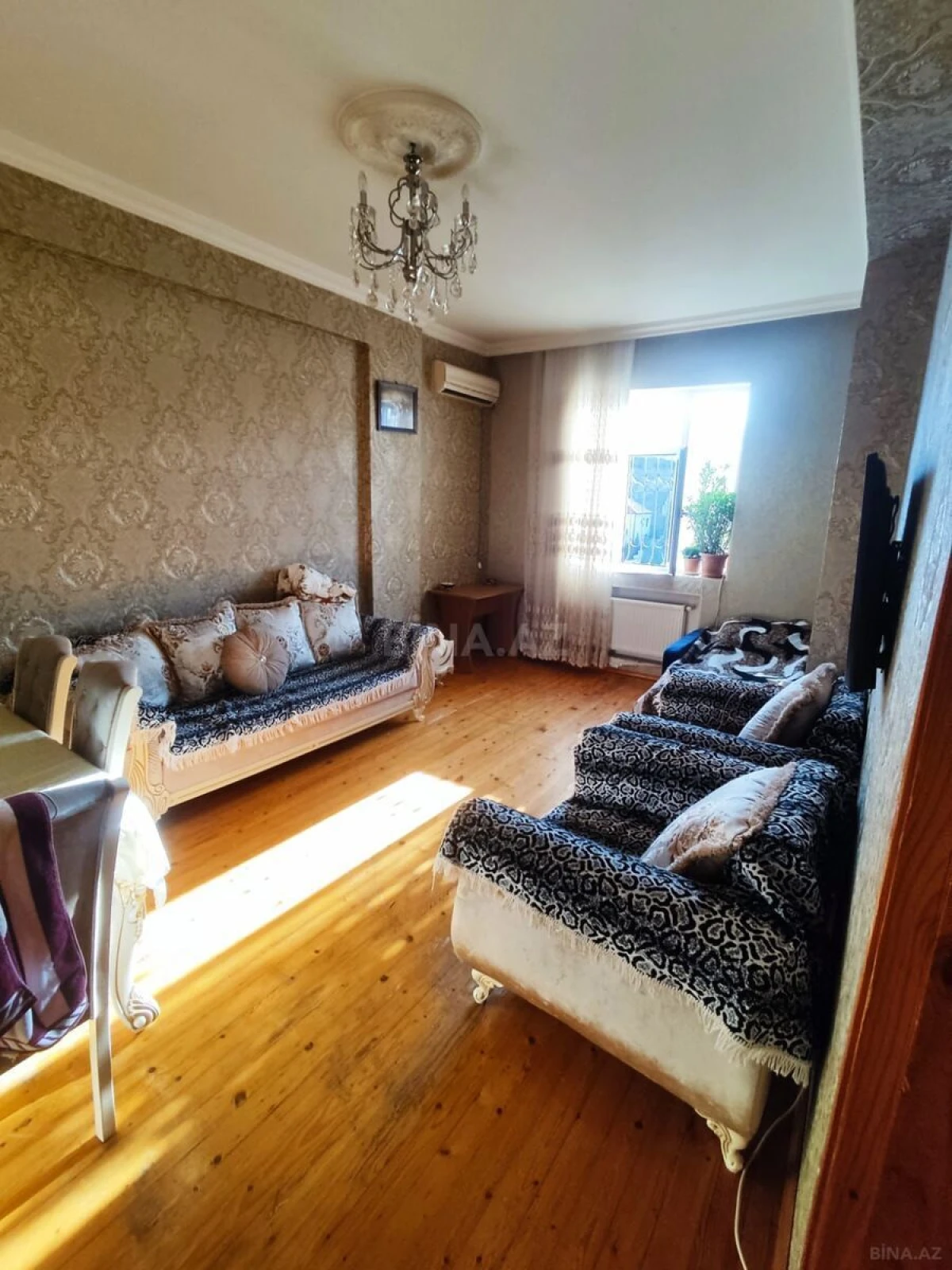 Satılır 2 otaqlı mənzil 58 m²