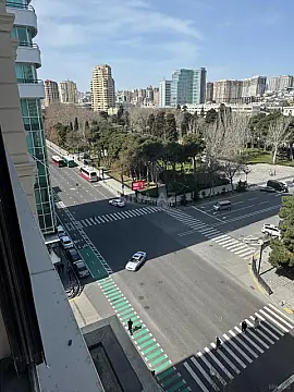 Satılır 3 otaqlı mənzil 96 m²