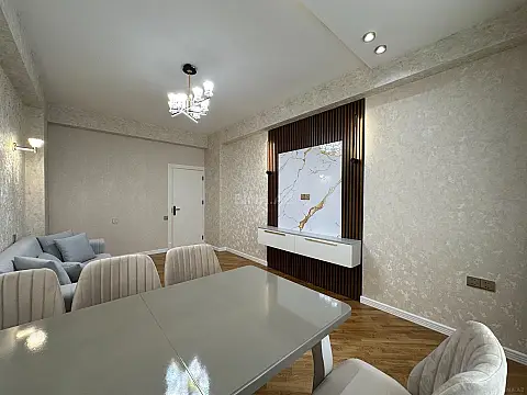 Satılır 2 otaqlı mənzil 90 m²