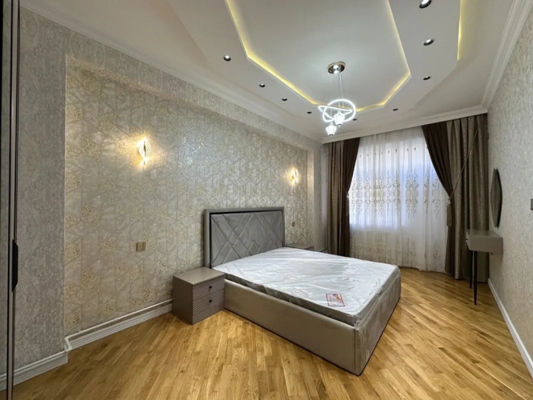Satılır 2 otaqlı mənzil 90 m²