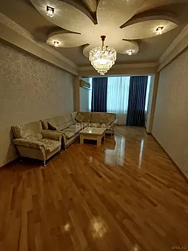 Kirayə verilir 3 otaqlı mənzil 120 m² — Bakı 3 otaq 120.00 m²