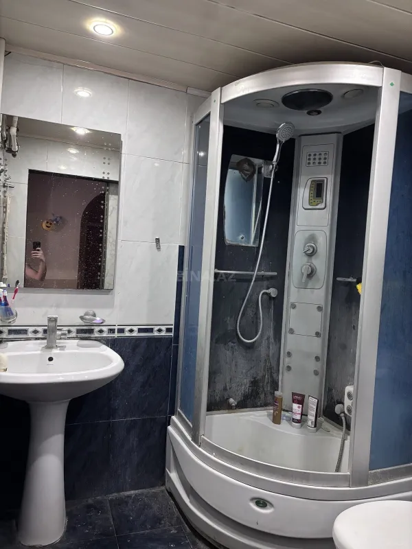 Kirayə verilir 3 otaqlı mənzil 100 m²