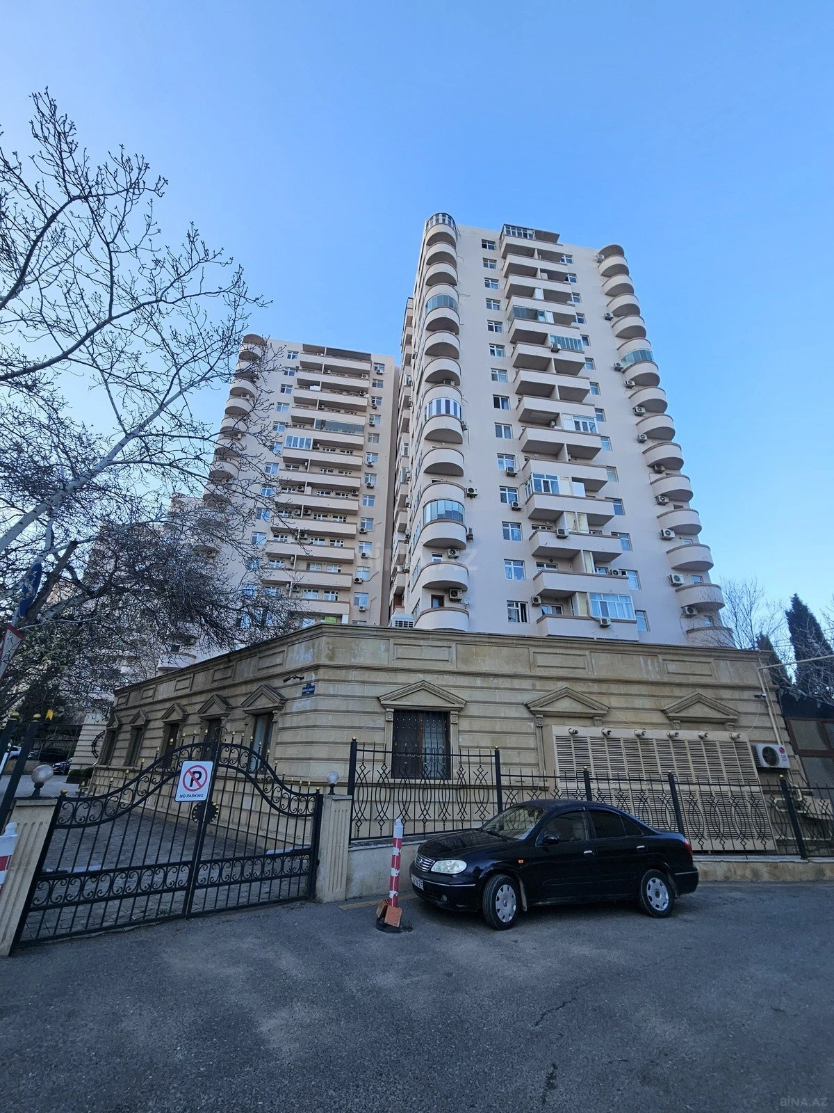 Satılır 2 otaqlı mənzil 79 m²