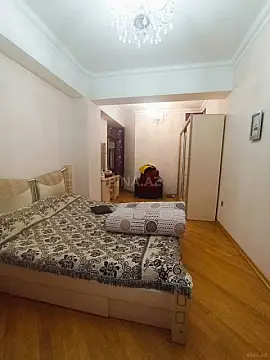 Satılır 3 otaqlı mənzil 110 m²