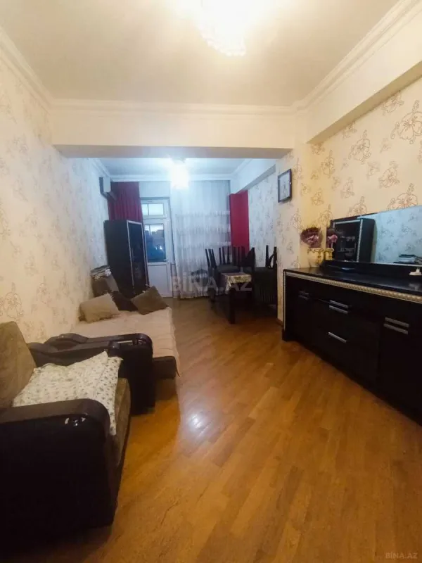 Satılır 3 otaqlı mənzil 110 m²