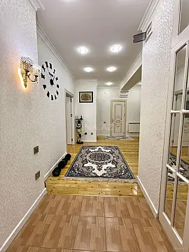 Satılır 3 otaqlı mənzil 128 m²