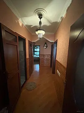 Satılır 4 otaqlı mənzil 100 m²