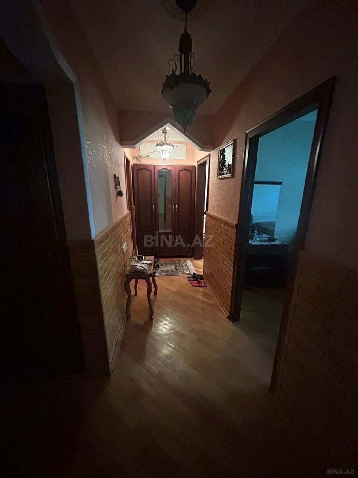 Satılır 4 otaqlı mənzil 100 m²