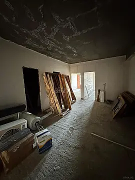 Satılır 4 otaqlı mənzil 180 m²