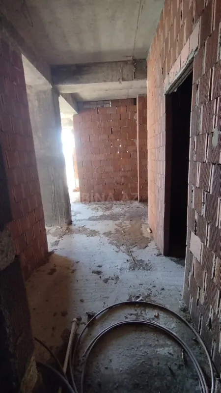 Satılır 2 otaqlı mənzil 90 m²