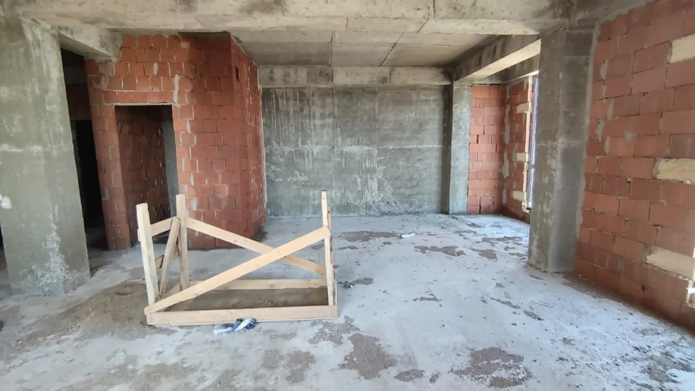 Satılır 2 otaqlı mənzil 90 m²