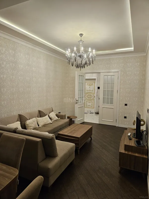 Kirayə verilir 2 otaqlı mənzil 86 m²