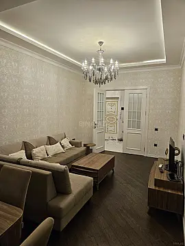 Kirayə verilir 2 otaqlı mənzil 86 m²