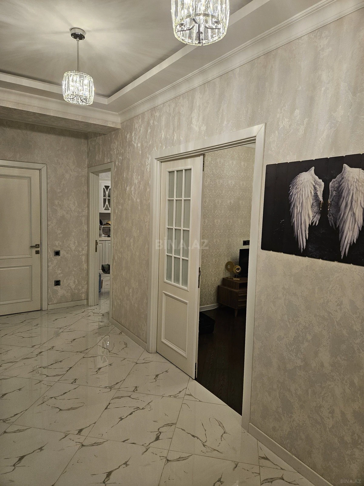 Kirayə verilir 2 otaqlı mənzil 86 m²