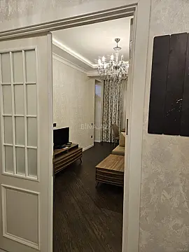Kirayə verilir 2 otaqlı mənzil 86 m²