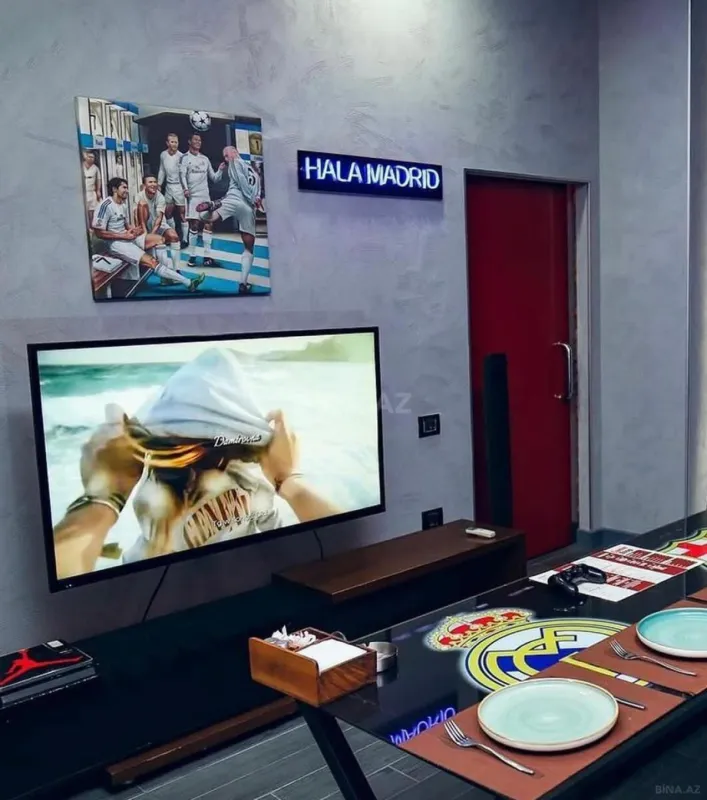 Satılır obyekt 250 m²