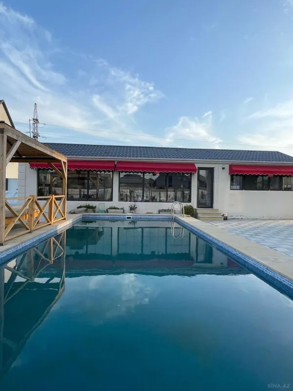 Kirayə verilir 5 otaqlı həyət evi 250 m²