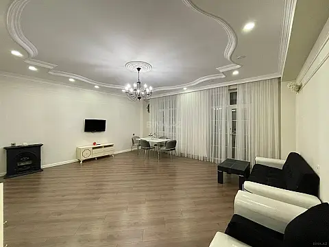 Satılır 3 otaqlı mənzil 140 m²