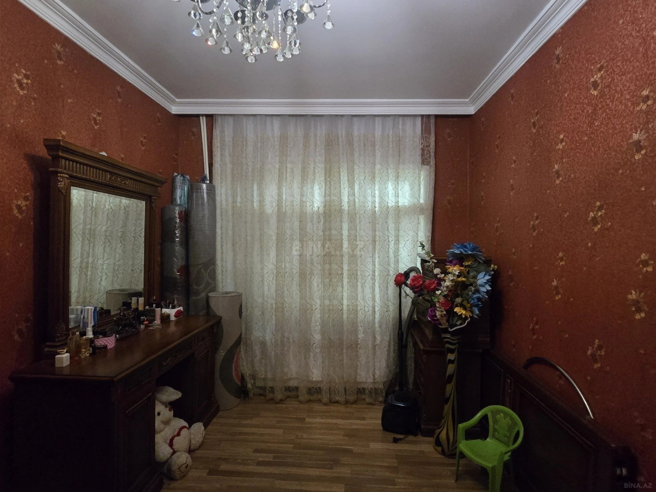 Satılır 4 otaqlı mənzil 90 m²