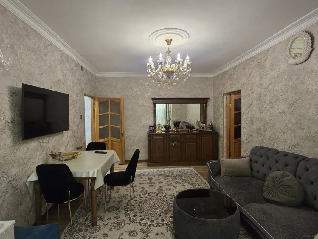 Satılır 4 otaqlı mənzil 90 m²