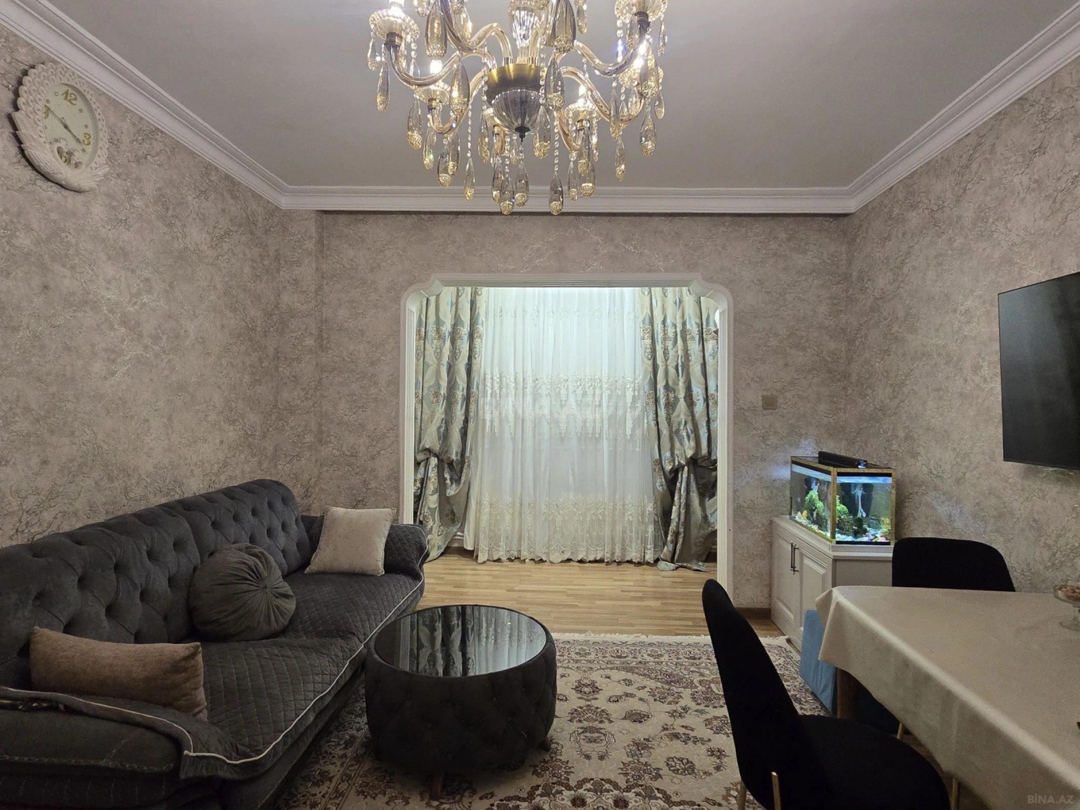 Satılır 4 otaqlı mənzil 90 m²