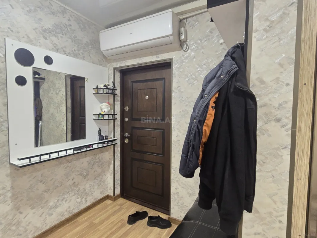 Satılır 4 otaqlı mənzil 90 m²