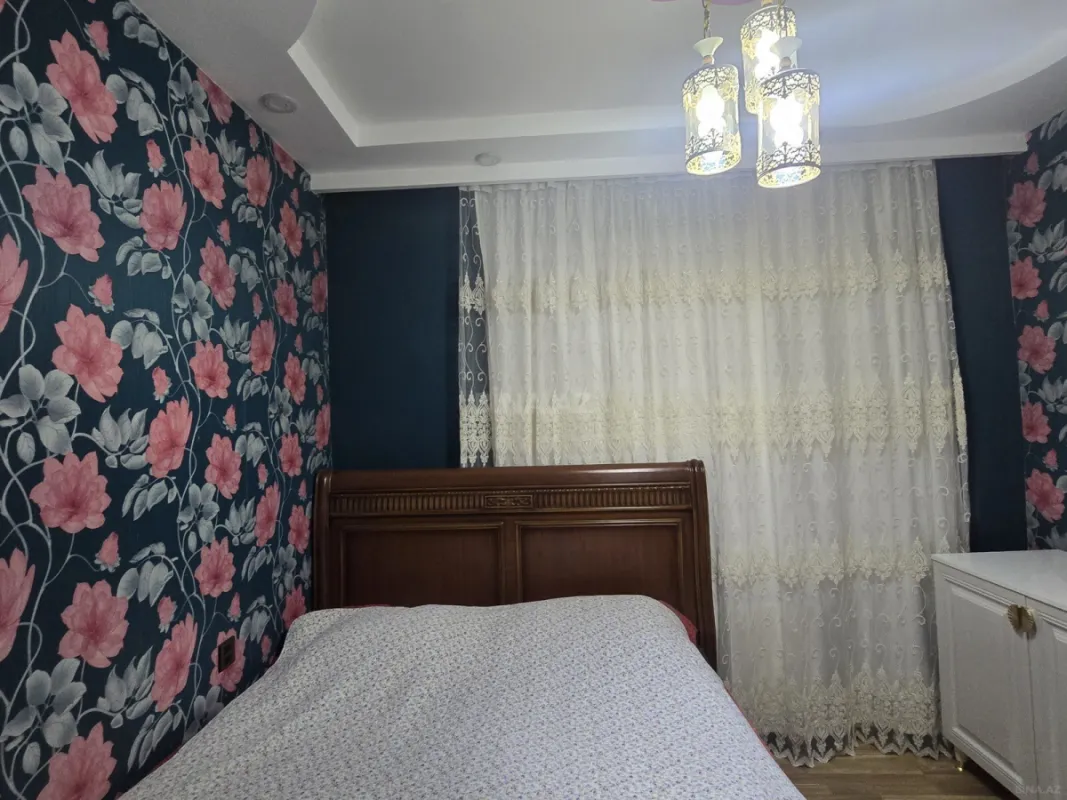 Satılır 4 otaqlı mənzil 90 m²