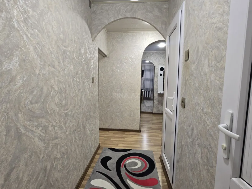Satılır 4 otaqlı mənzil 90 m²