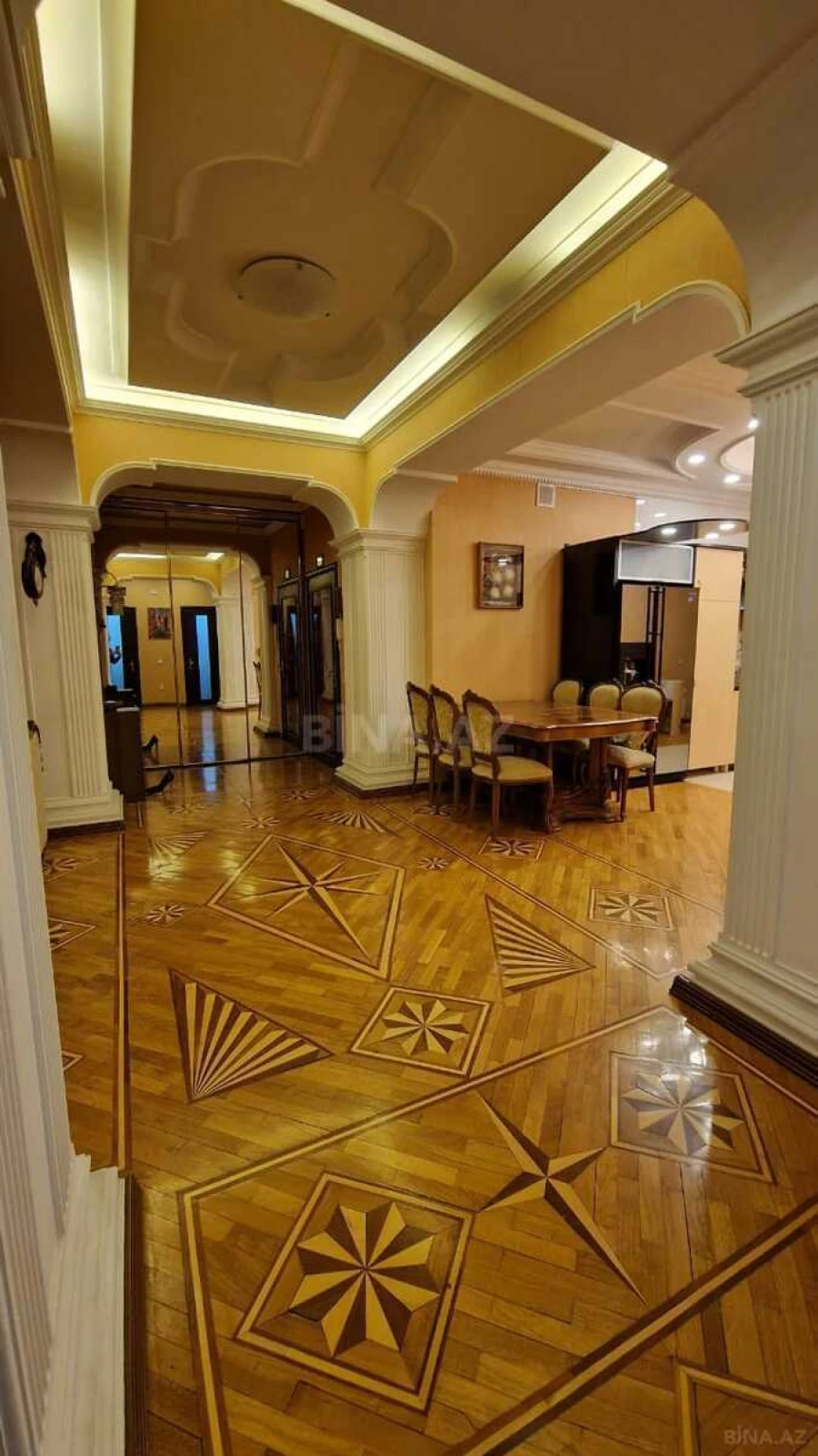 Satılır 3 otaqlı mənzil 125 m²