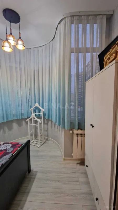 Satılır 3 otaqlı mənzil 125 m²