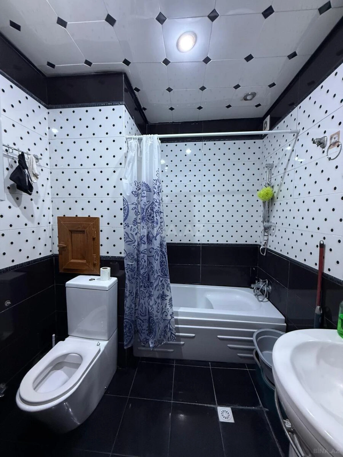 Satılır 3 otaqlı mənzil 82.9 m²