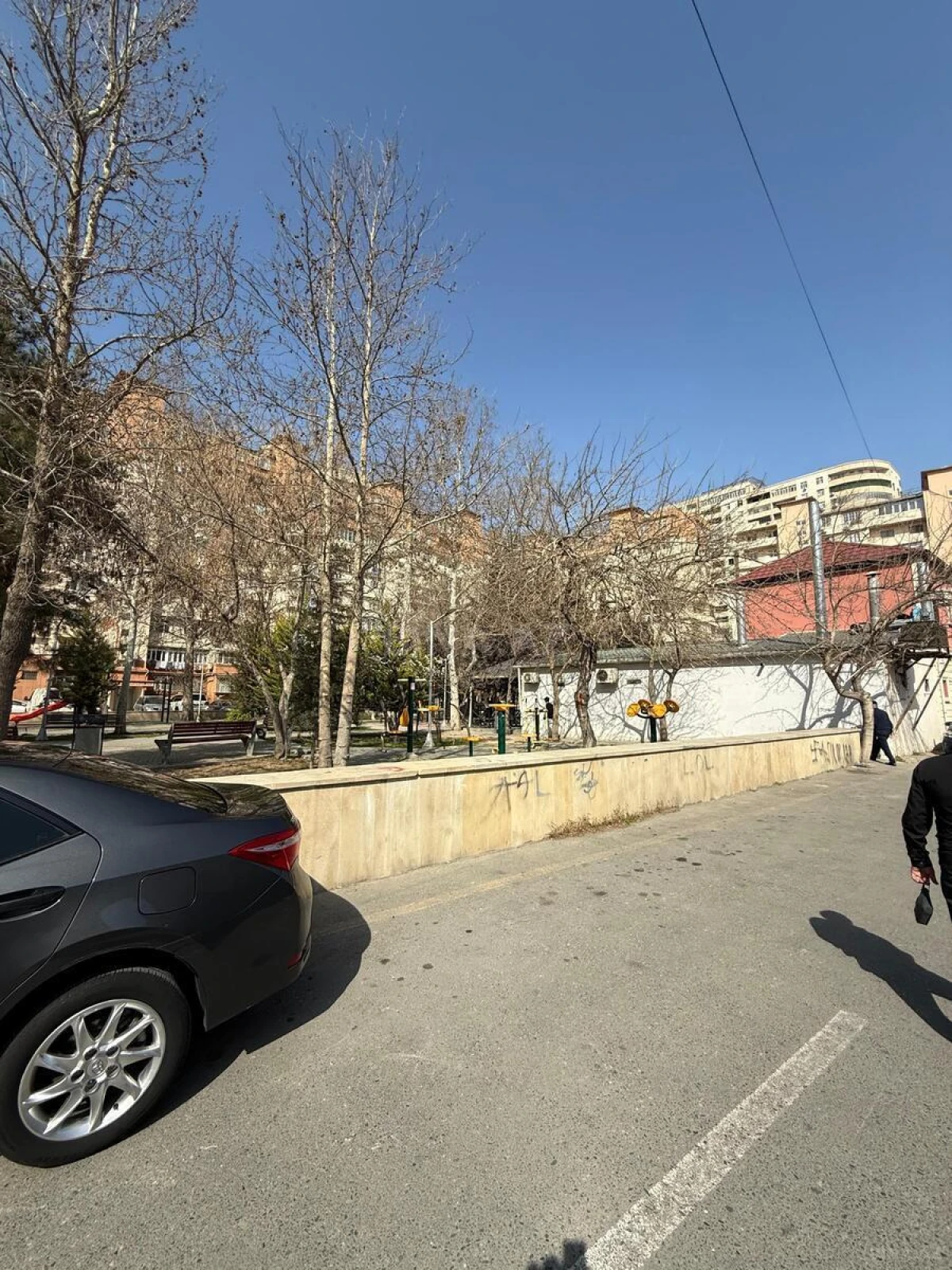 Satılır 3 otaqlı mənzil 82.9 m²