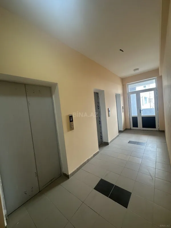 Satılır 2 otaqlı mənzil 111 m²