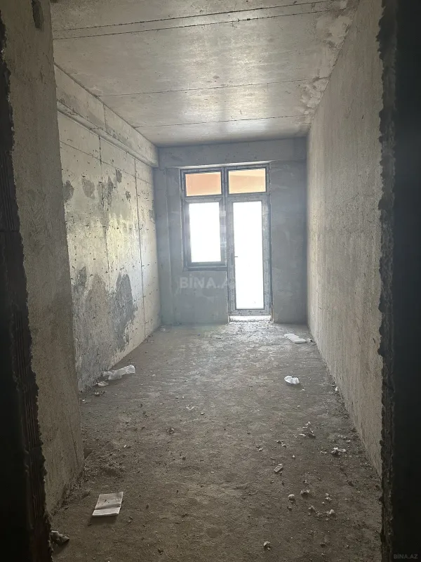 Satılır 2 otaqlı mənzil 111 m²