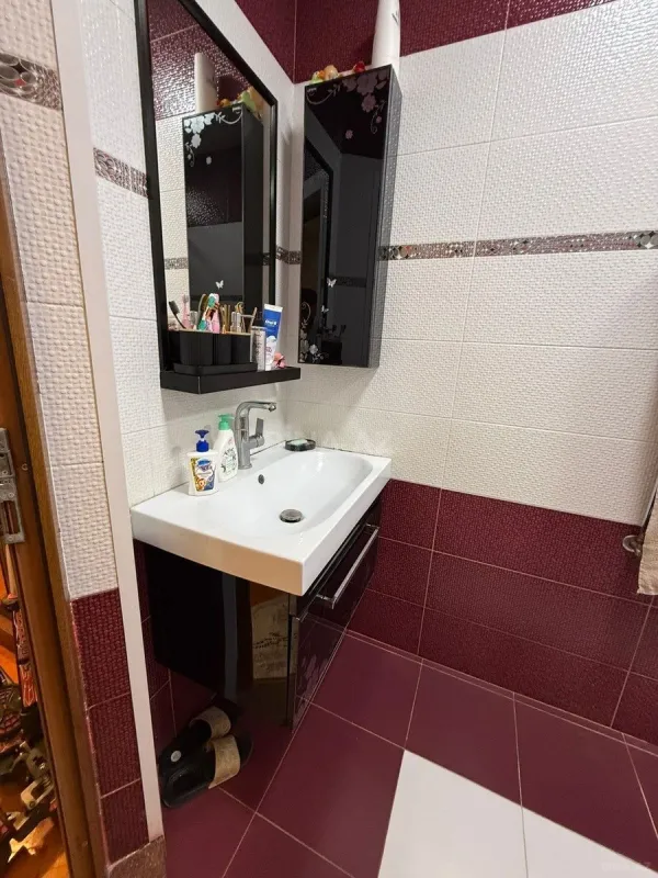 Satılır 2 otaqlı mənzil 70 m²