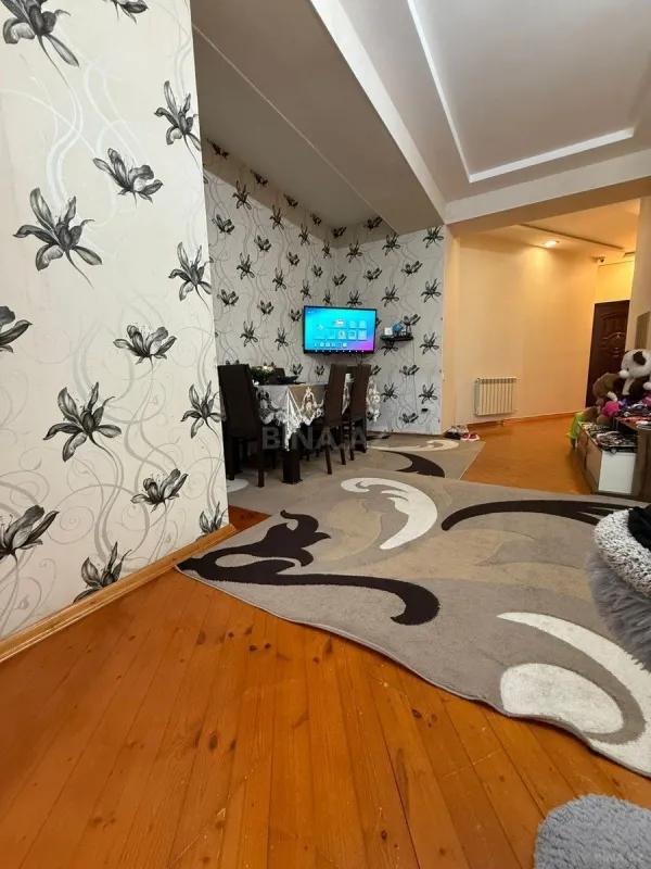 Satılır 2 otaqlı mənzil 70 m²