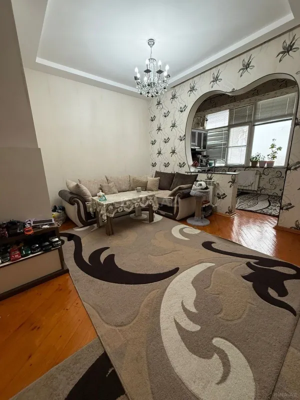 Satılır 2 otaqlı mənzil 70 m²