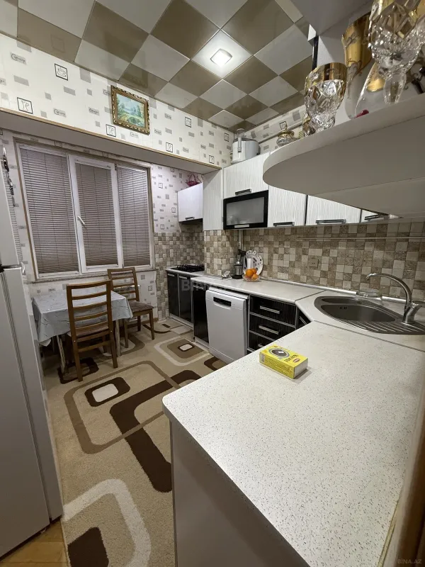 Satılır 3 otaqlı mənzil 95 m²