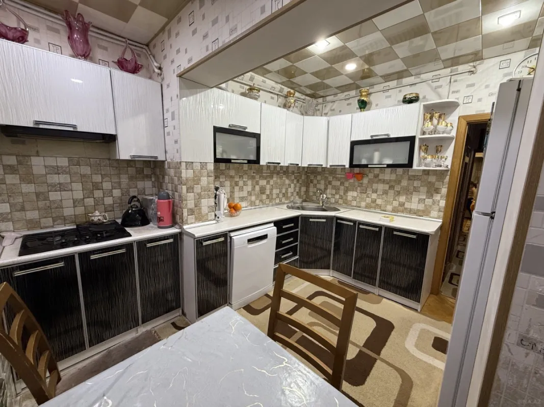 Satılır 3 otaqlı mənzil 95 m²