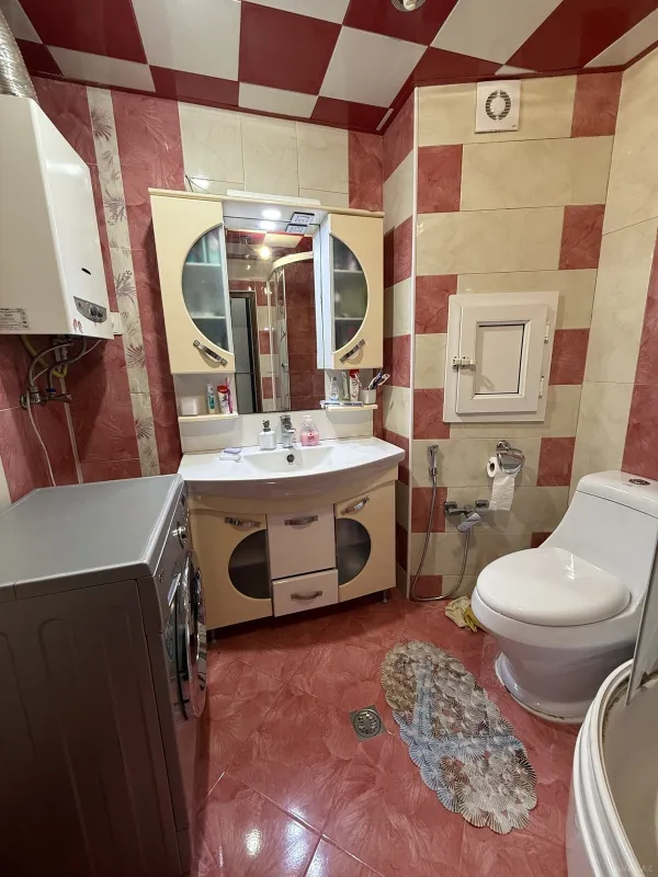 Satılır 3 otaqlı mənzil 95 m²