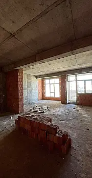 Satılır 2 otaqlı mənzil 77 m²