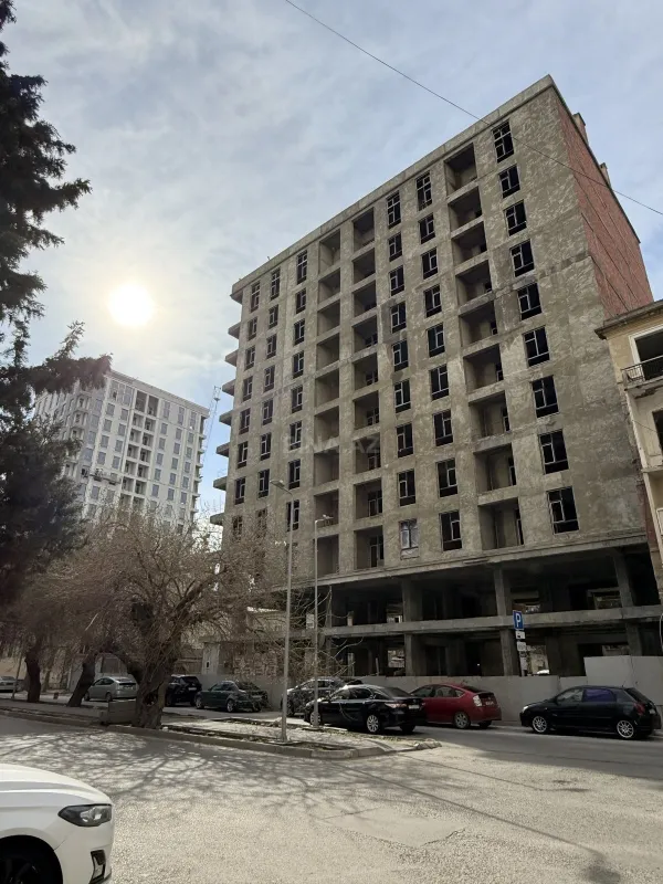 Satılır 2 otaqlı mənzil 72 m²