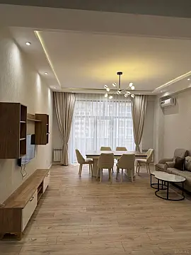 Satılır 2 otaqlı mənzil 83 m²