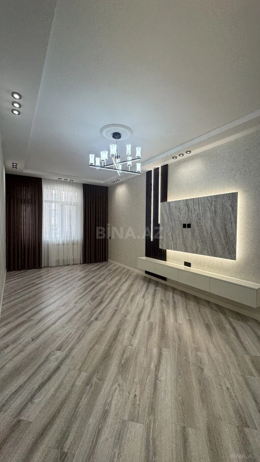 Satılır 3 otaqlı mənzil 106 m²