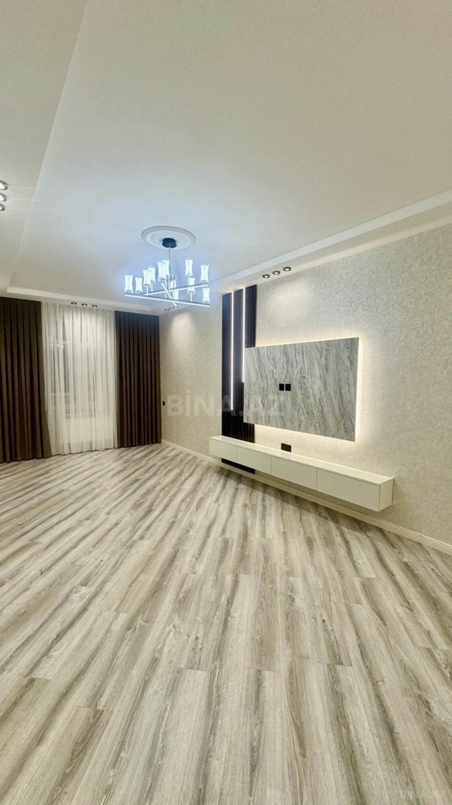 Satılır 3 otaqlı mənzil 106 m²