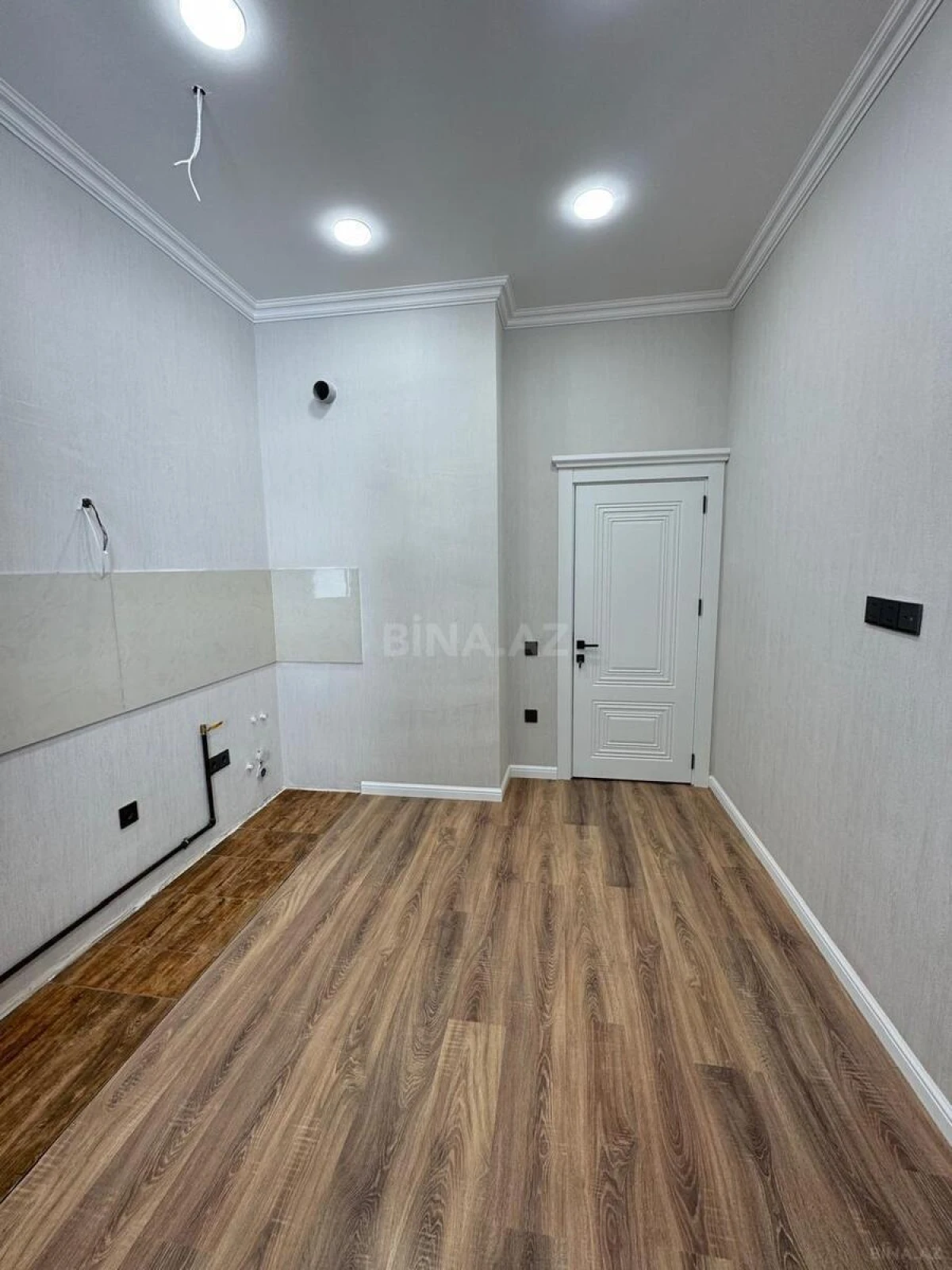 Satılır 2 otaqlı mənzil 55 m²