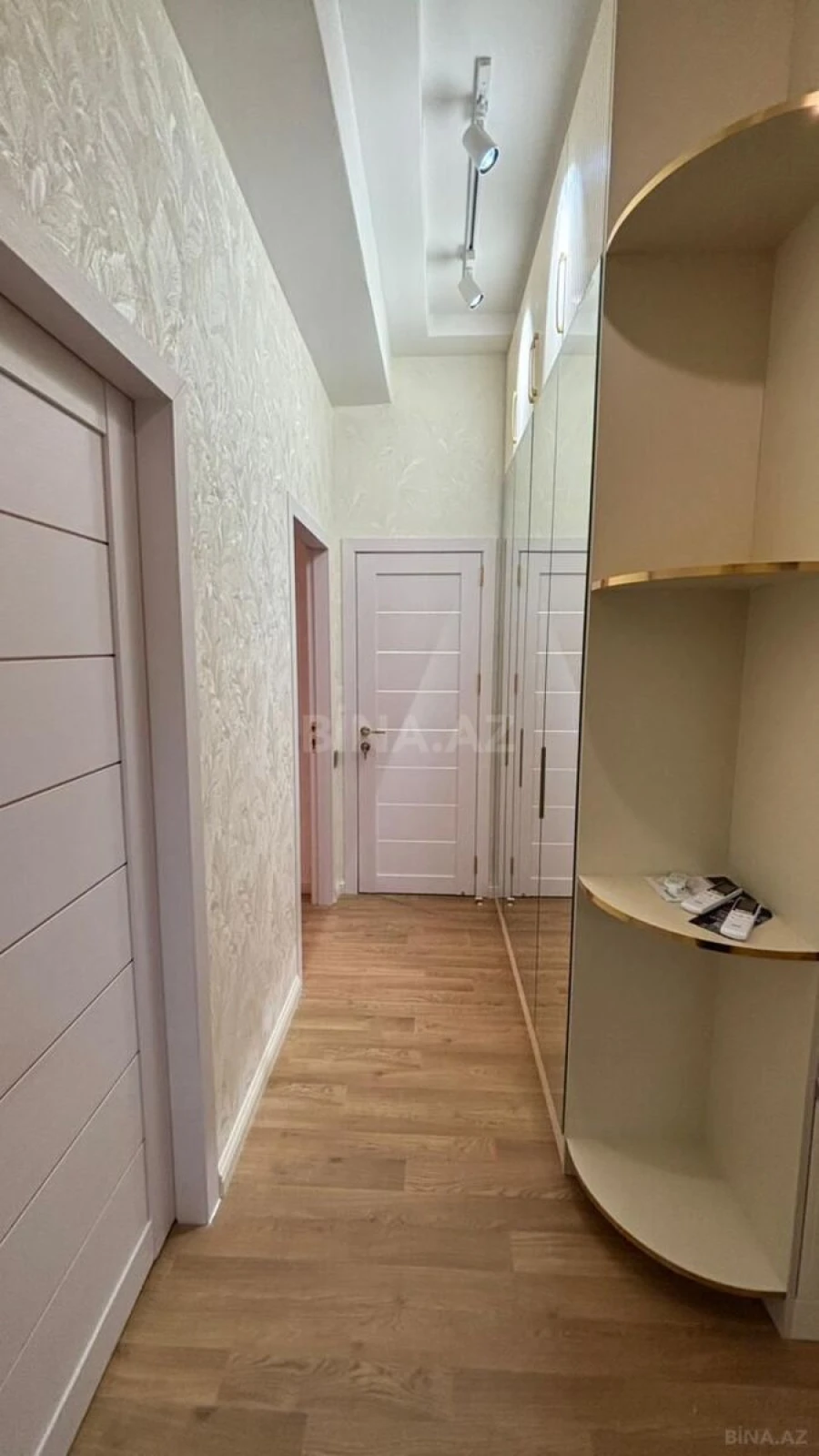 Satılır 2 otaqlı mənzil 55 m²