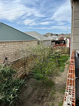 Satılır 4 otaqlı həyət evi 120 m²