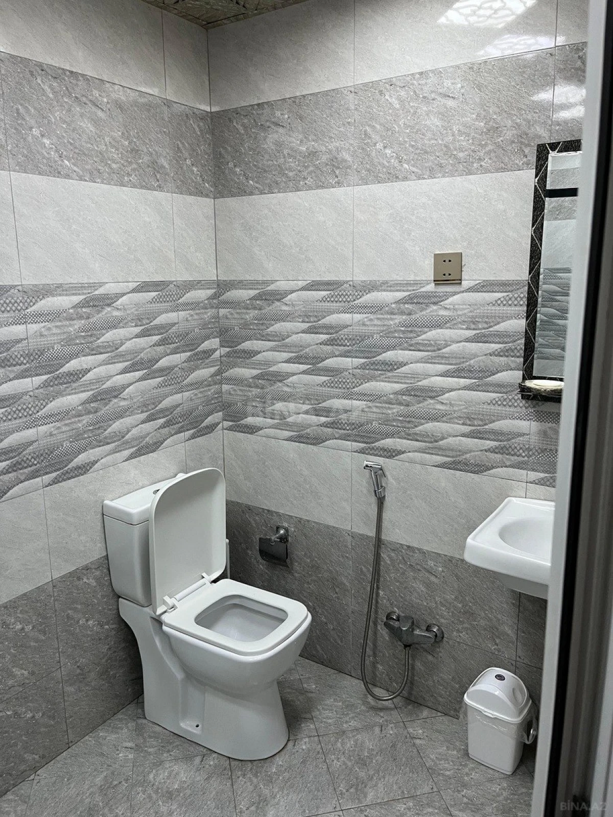 Satılır 4 otaqlı həyət evi 120 m²