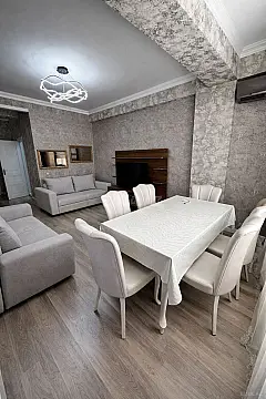 Satılır 2 otaqlı mənzil 75 m²